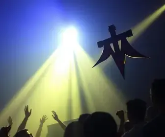 Balada Holy Spirit